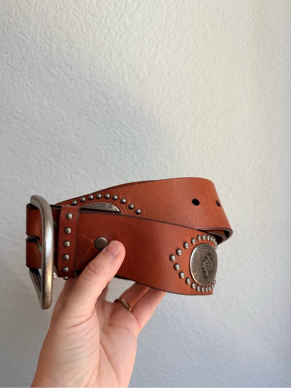 Aura Wrangler Leather Boho Brown Studded Leather Belt Concho Western Festival - Picture 5 of 12